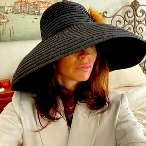 Zara Contrast Floral Hat Black